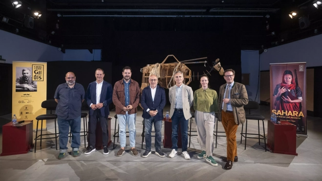 De iz q dcha, Mario Vega, Óscar Hernández, Josué Íñiguez, Antonio Morales, Horacio Umpiérrez, Marta Viera y Tilman Kuttenkeuler De iz q dcha, Mario Vega, Óscar Hernández, Josué Íñiguez, Antonio Morales, Horacio Umpiérrez, Marta Viera y Tilman Kuttenkeuler