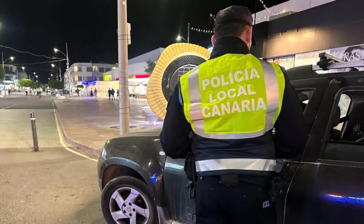 Momento de la detención en La Oliva / POLICÍA LOCAL DE LA OLIVA