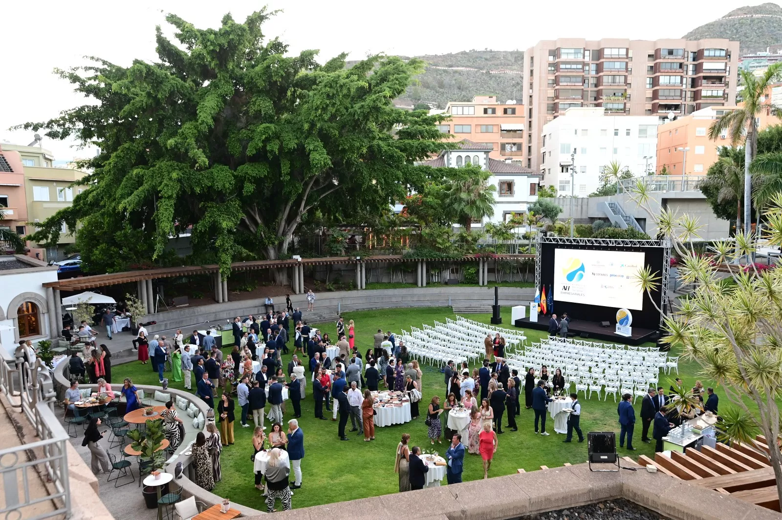 Escenario de los Premios Atlántico Hoy 2025 en el Hotel Iberostar Grand Mencey./ AH