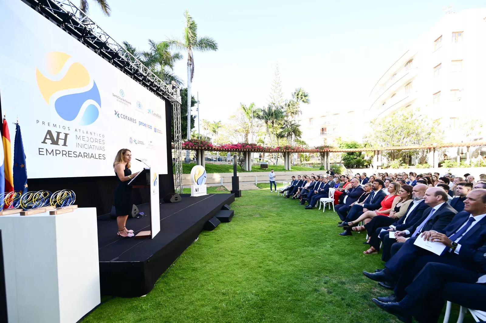 La presidenta de Atlántico Hoy, Eva Moll, habla durante la gala de los Premios Atlántico Hoy 2025./ AH