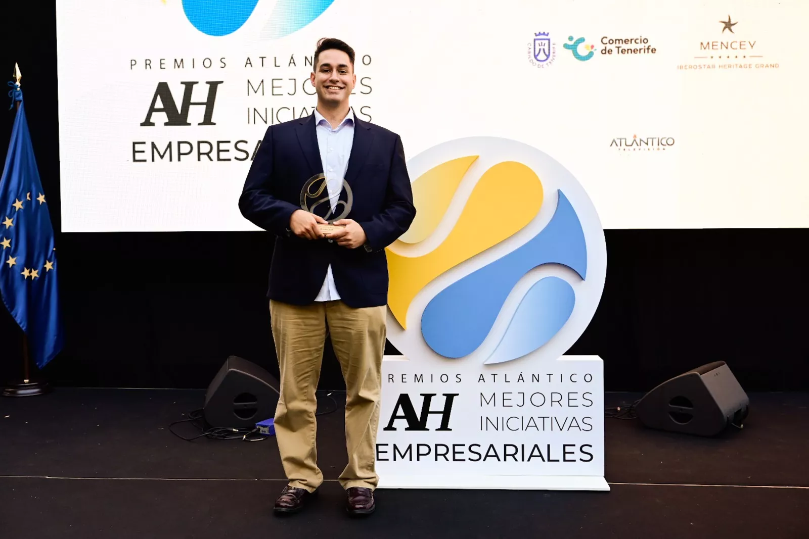 Rodrigo de Pablos, presidente de Bioreplica, recoge el Premio Atlántico Hoy en la categoría de Innovación./ AH./ AH