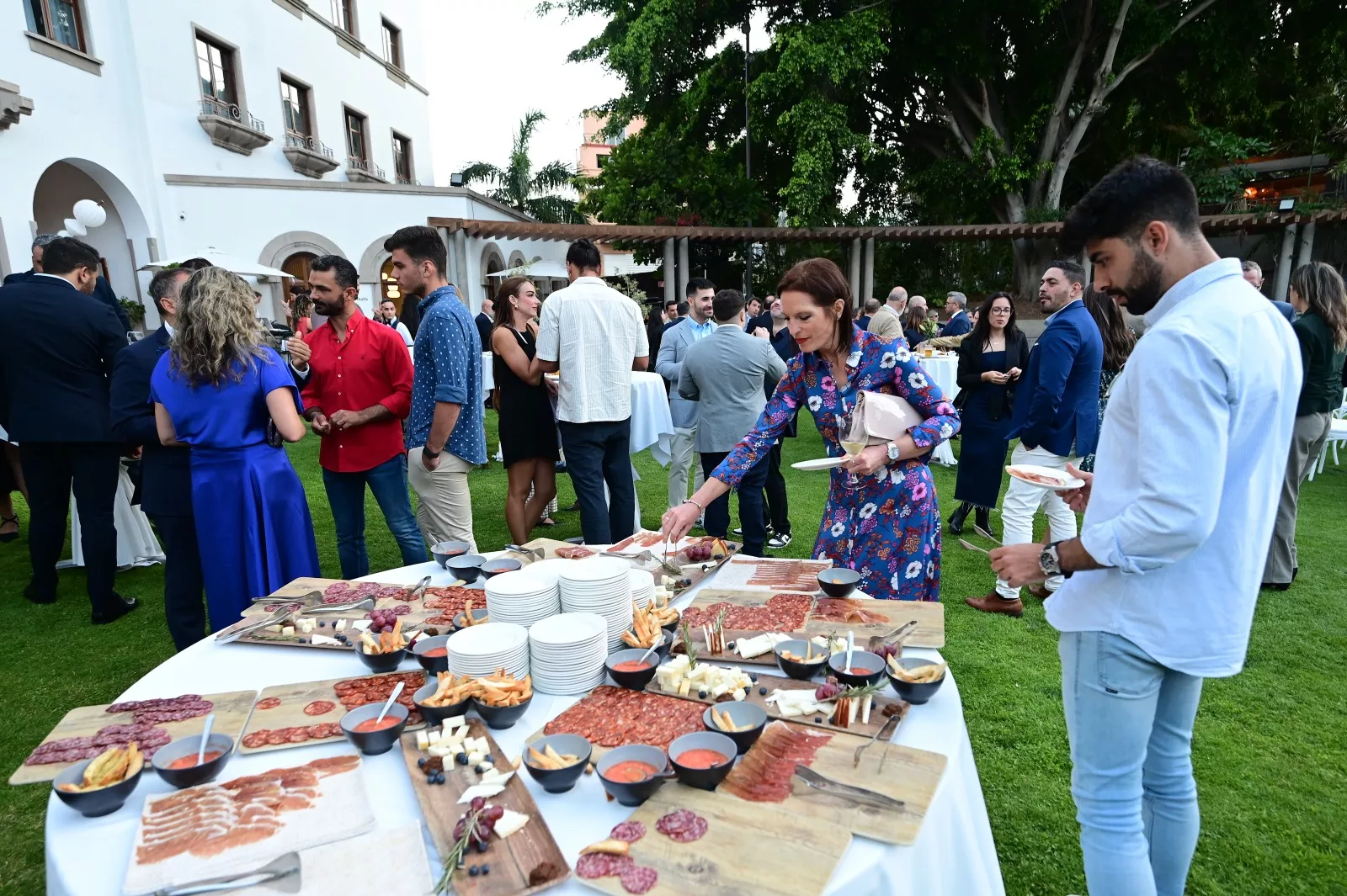 Cóctel posterior a la entrega de los Premios Atlántico Hoy 2025./ AH
