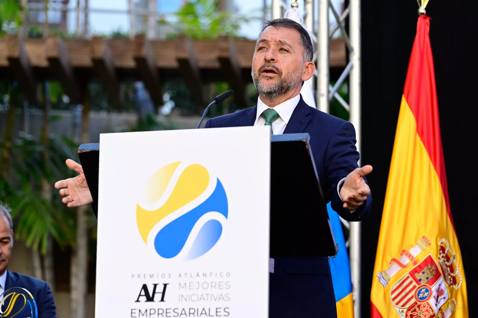 El alcalde José Manuel Bermúdez interviene en la gala de los Premios Atlántico Hoy 2025./ AH