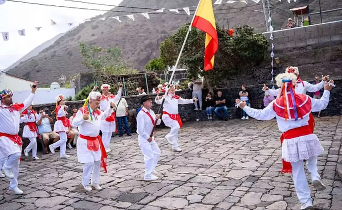 Sabinosa anuncia que no bailará en la bajada de la Virgen de los Reyes./ ARCHIVO