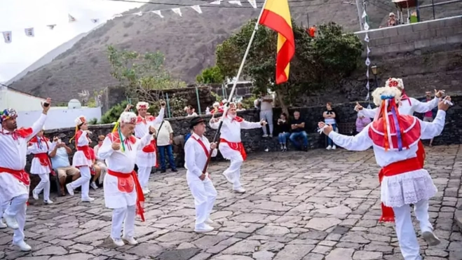 Sabinosa anuncia que no bailará en la bajada de la Virgen de los Reyes./ ARCHIVO