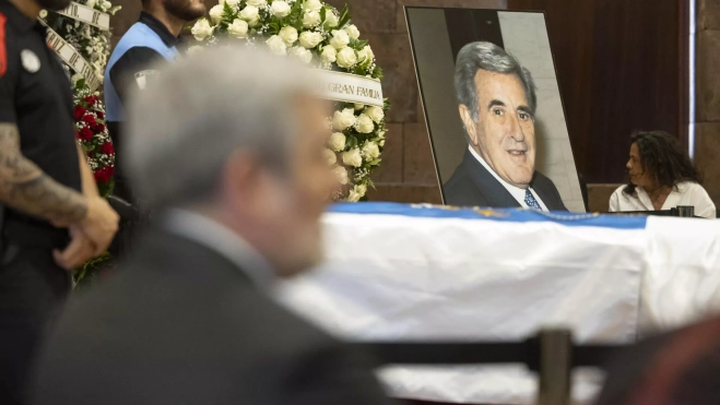 2cd65bd64c551479e54400856864e7bde1624fbdw