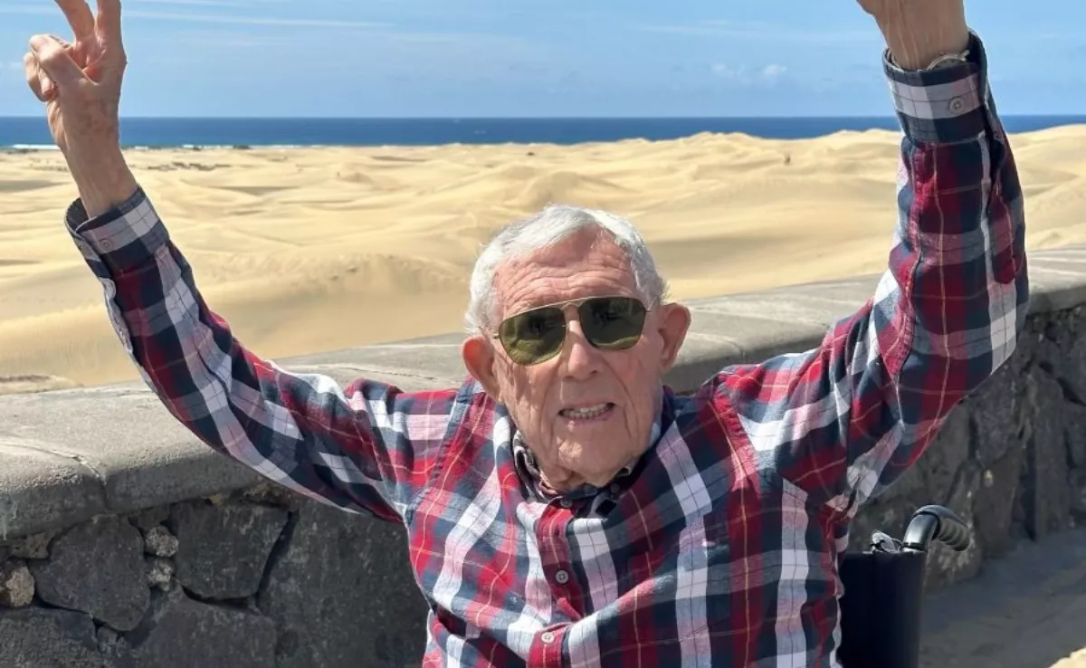 Juan, abuelo de 100 años, visitando Canarias / ADOPTA UN ABUELO