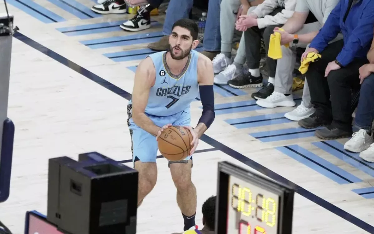 “Quiero competir por el anillo”: Santi Aldama lanza su gran ambición en la NBA. / EFE