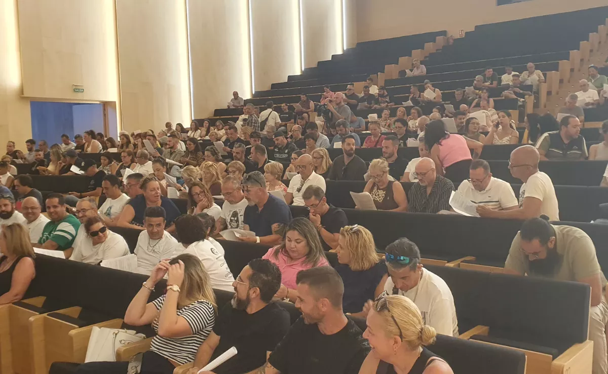 La asamblea de Sindicalistas de Base apoya por unanimidad el preacuerdo del Convenio de Hostelería./ CEDIDA