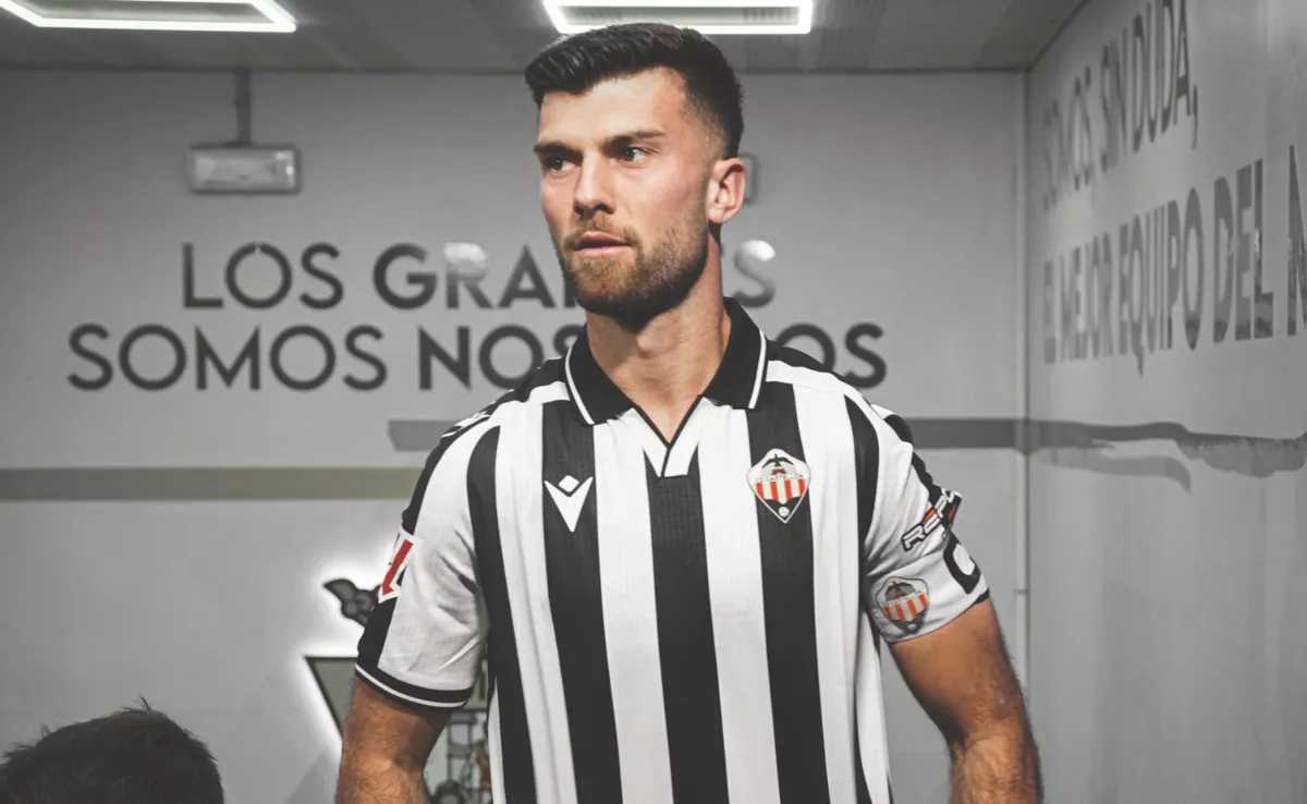 Josep Calavera, nuevo fichaje del CD Tenerife./ CD CASTELLÓN