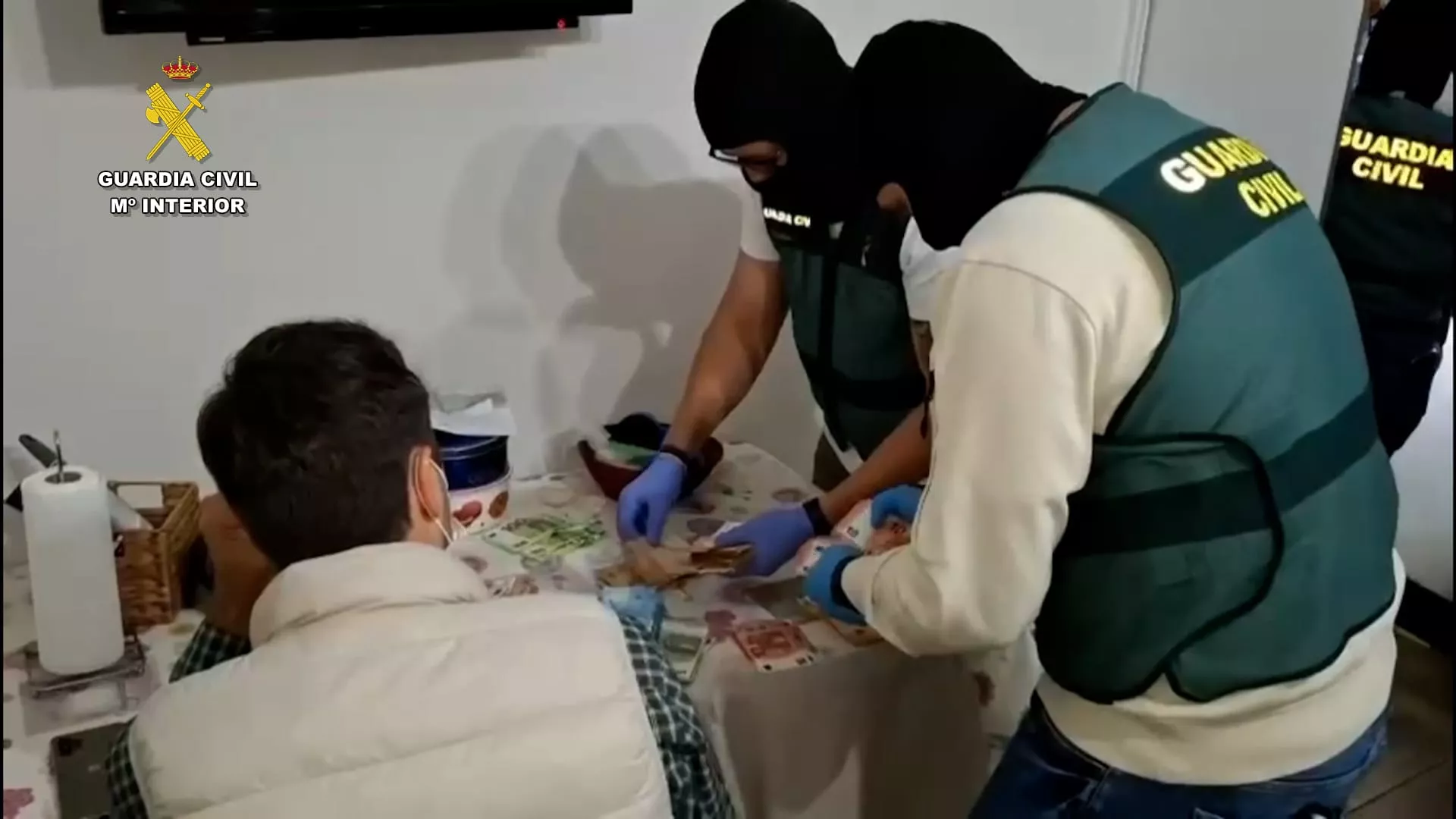 Operación de la Guardia Civil que ha desarticulado un grupo dedicado al tráfico de cocaína en el sur de Tenerife. / GUARDIA CIVIL