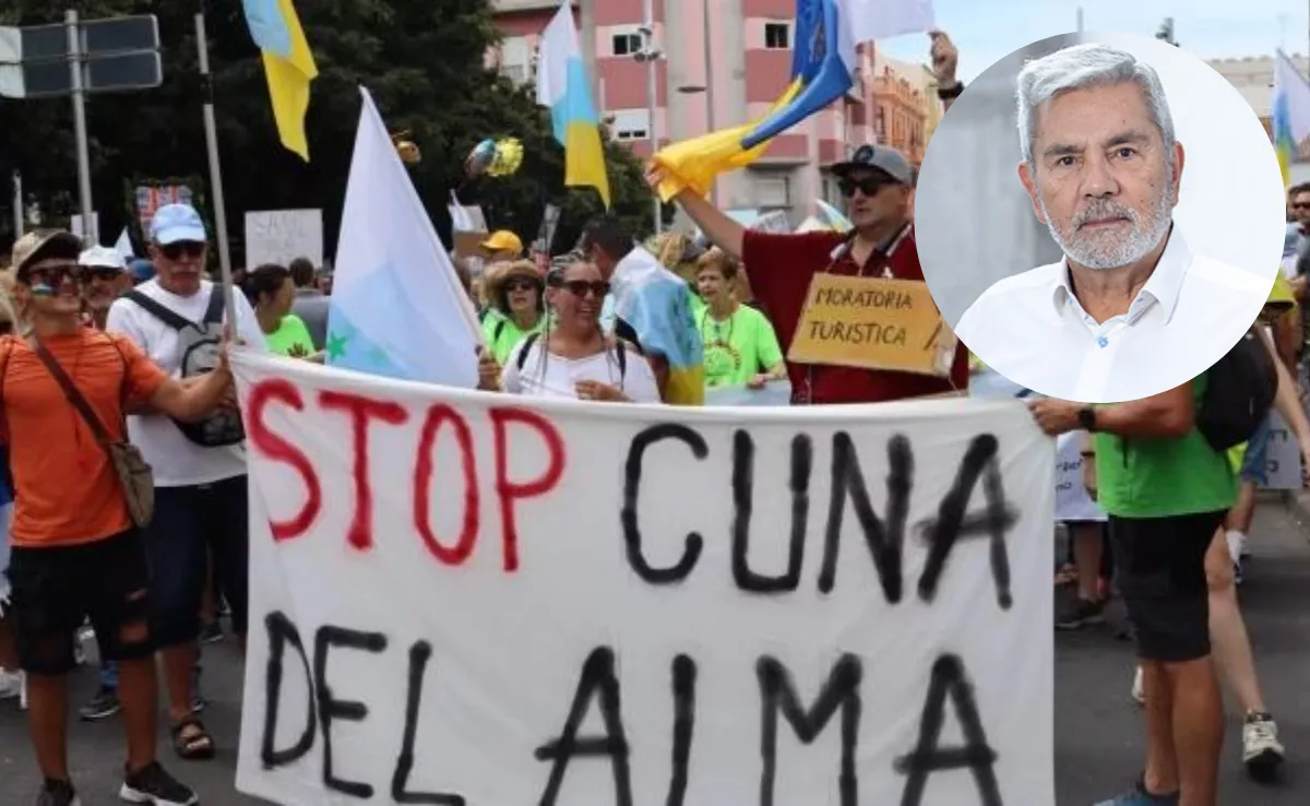 Una movilización contra Cuna del Alma junto a una imagen del alcalde de Adeje, José Miguel Rodríguez Fraga. / MONTAJE AH