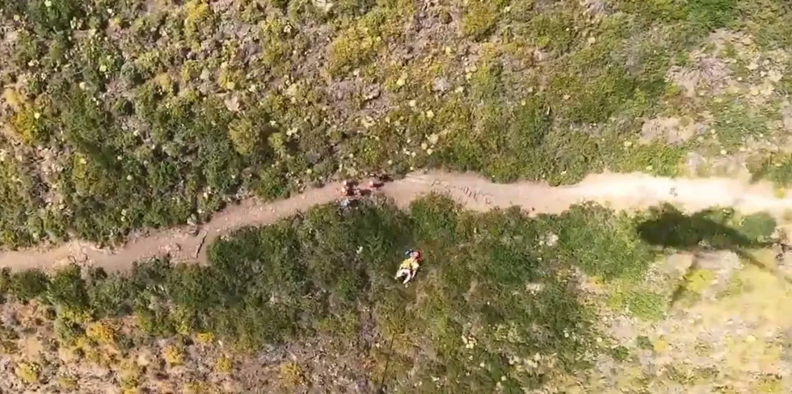 Rescate de una mujer en un sendero de Tenerife tras sufrir un síncope. / GOBIERNO DE CANARIAS
