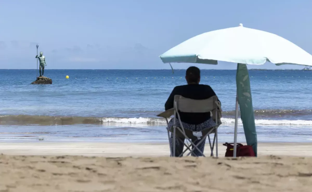  Playa de Melenara, en Telde, una de las playas con Bandera Azul en Canarias / EFE