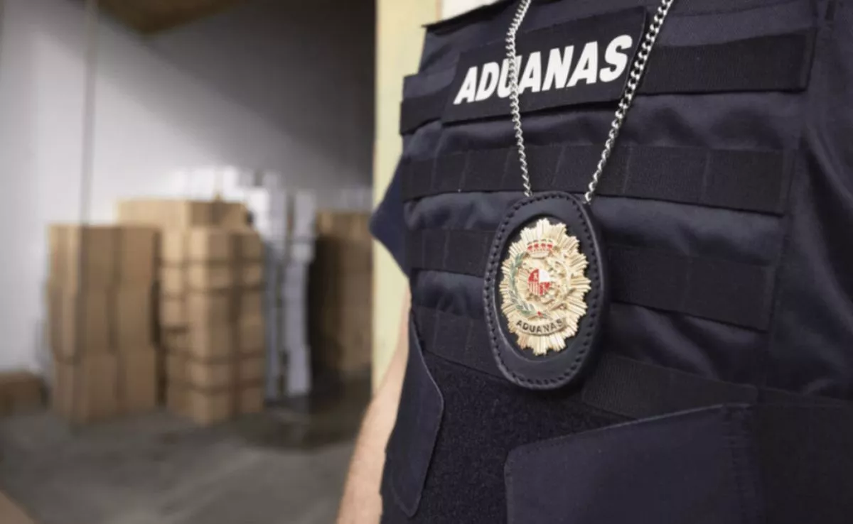 Agente de Vigilancia Aduanera./Redes