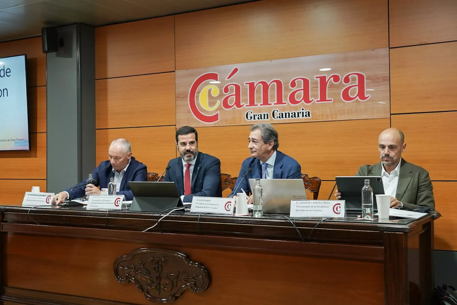 Mesa del del Consejo Regional de Internacionalización. /Cedida