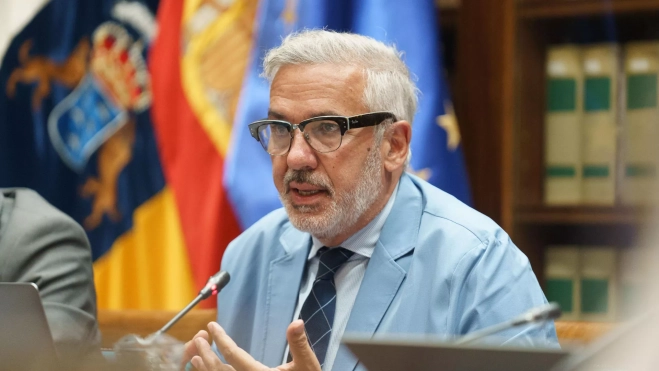 2d41fe9937163a0e42f9828ec16c9cc34cbd8641w