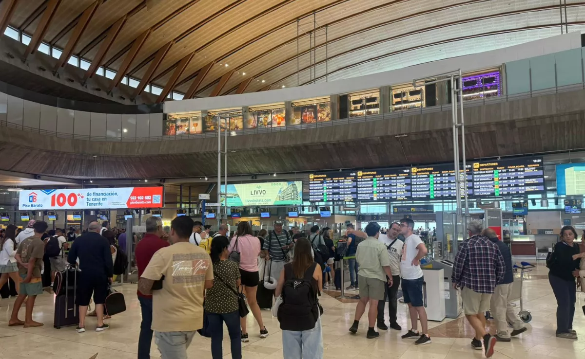 Interior del Aeropuerto de Los Rodeos. / ALBA MARICHAL-AH