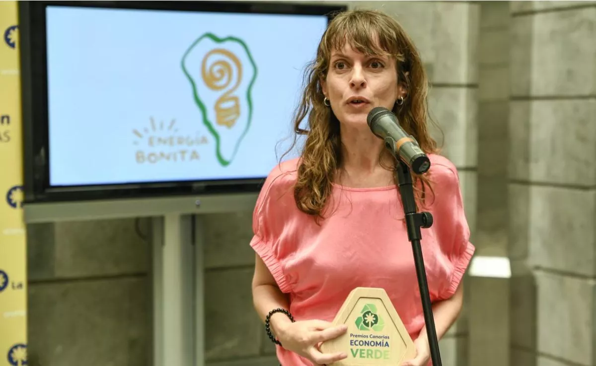 Nuria Albet-Torres, física de formación, responsable de la comunidad energética La Palma Isla Bonita, con la que aspira a cambiar el modelo de consumo actual. / AH