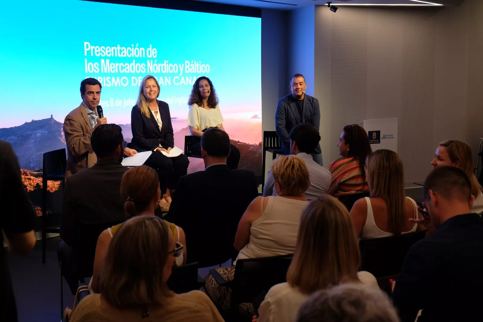 Pablo Llinares, Pino León, Mercedes Trujillo y Juan Fernando Suárez durante la presentación de los mercados nórdicos y bálticos en Gran Canaria. / CEDIDA
