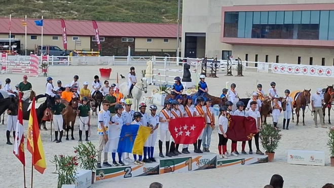 Imagen de una competición de hípicaAH