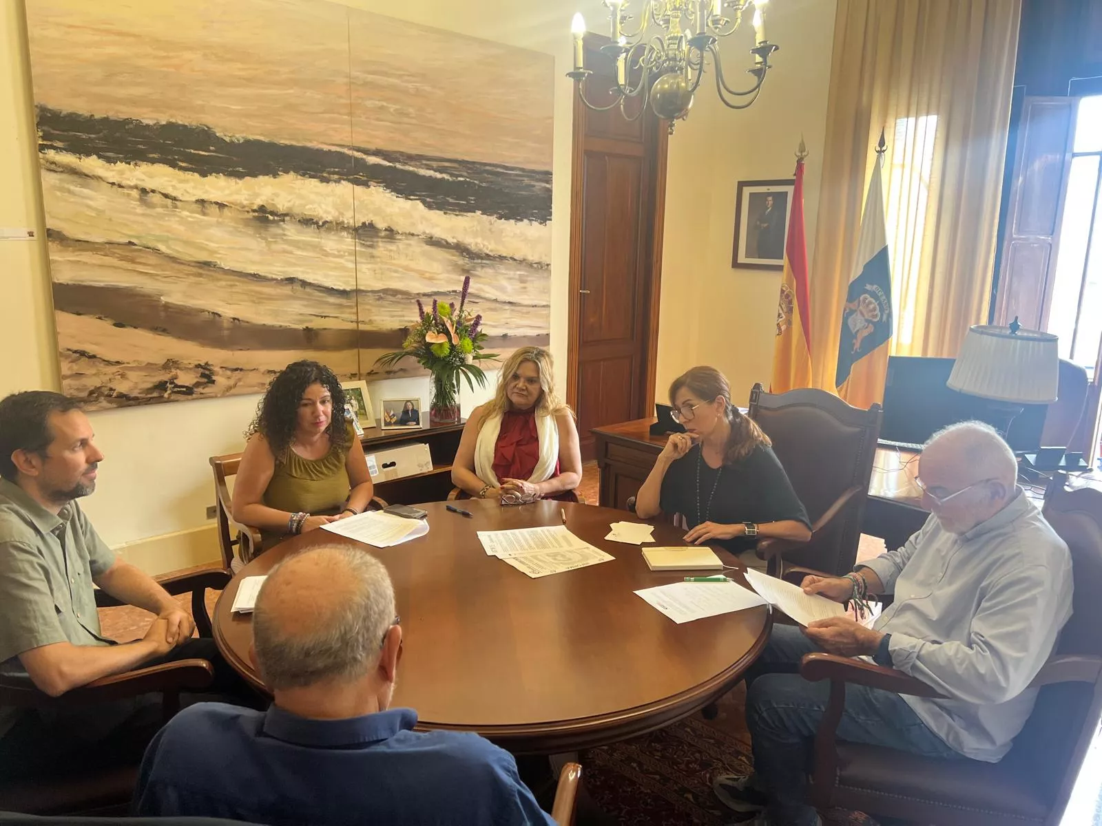 Reunión de la Diputación del Común con  Plataforma de Médicos de Familia y Pediatras de Atención Primaria de Canarias. / CEDIDA