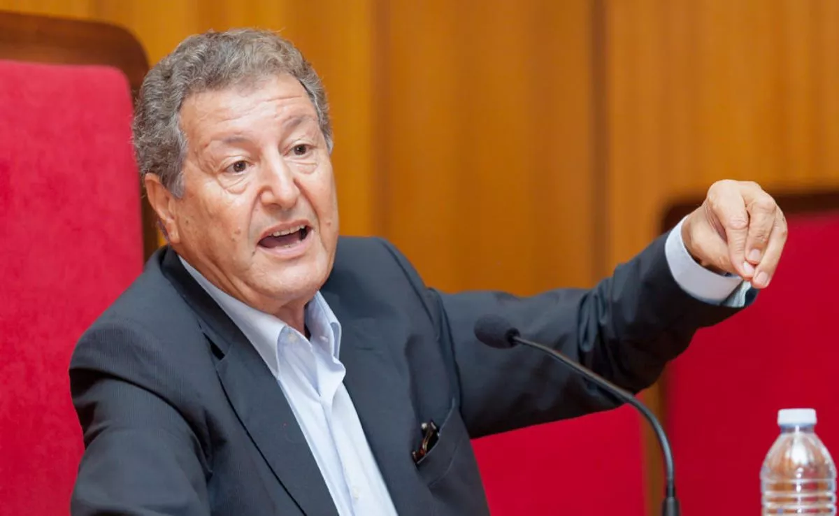 Sami Naïr, durante su intervención en el Campus África de la ULL. / EMETERIO SUÁREZ