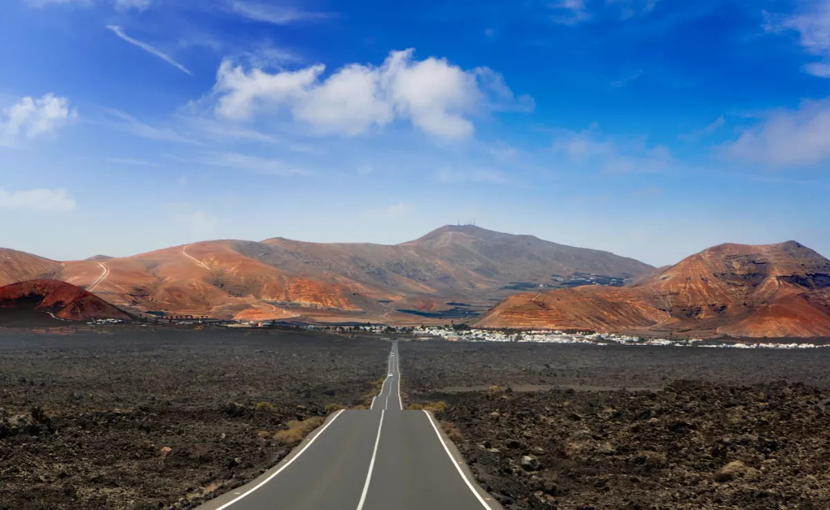 Carretera de Lanzarote donde está el radar que más multas pone de Canarias / DREAMSTIME
