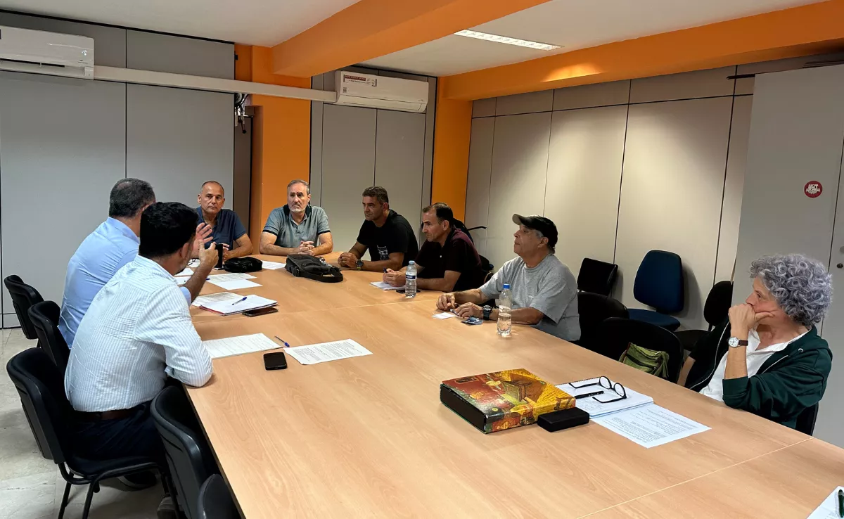 Reunión del comité de recogida de residuos con concejales de la oposición / AH