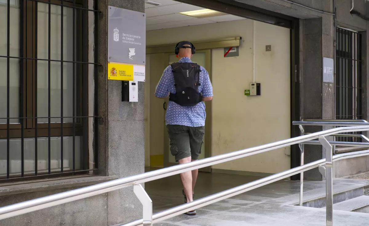 En la imagen, una oficina de empleo en Las Palmas de Gran Canaria. EFE/Ángel Medina G.