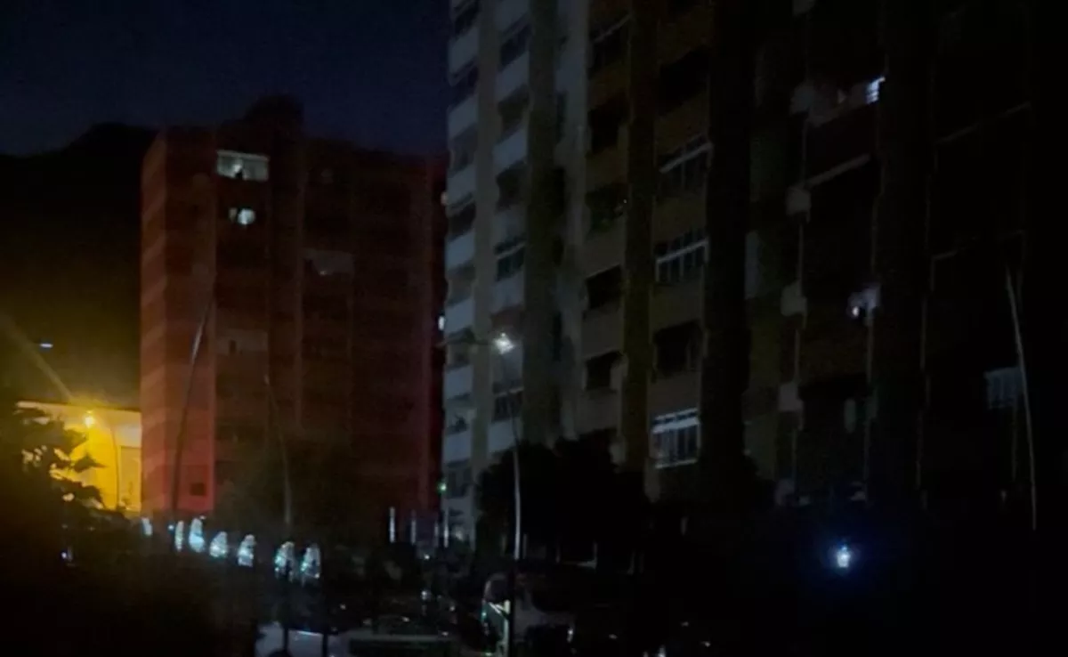 Imagen del apagón que duró varios minutos en Candelaria. / ATLÁNTICO HOY