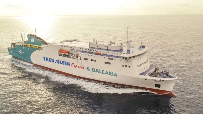 Barco línea Huelva-Canarias / FRED OLSEN EXPRESS Barco línea Huelva-Canarias / FRED OLSEN EXPRESS