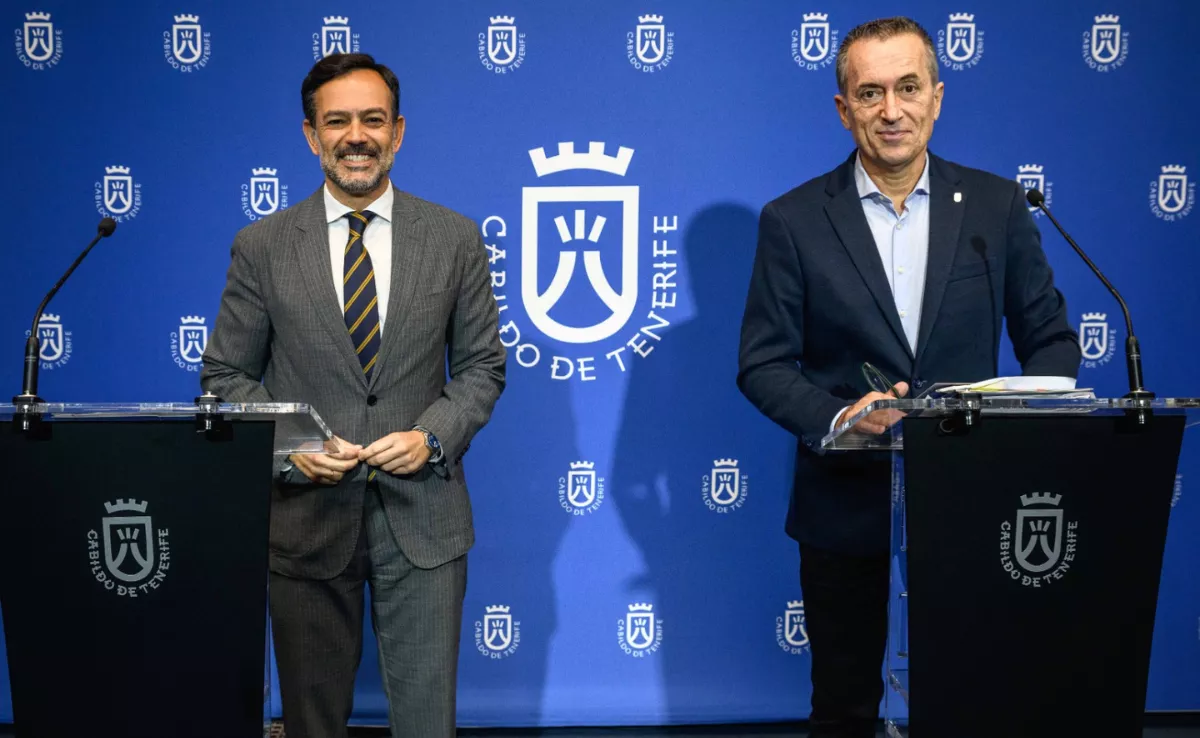 Lope Afonso y José Miguel Ruano en el Cabildo de Tenerife. / CEDIDA