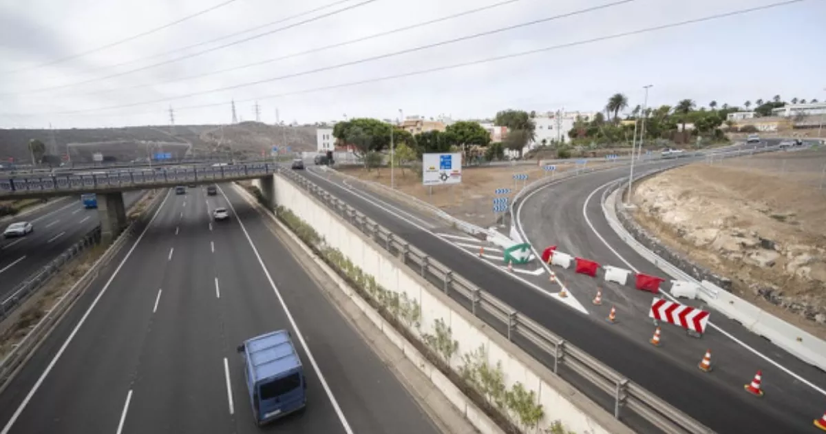 Imagen de la nueva carretera hacia el campus de Tafira / ULPGC