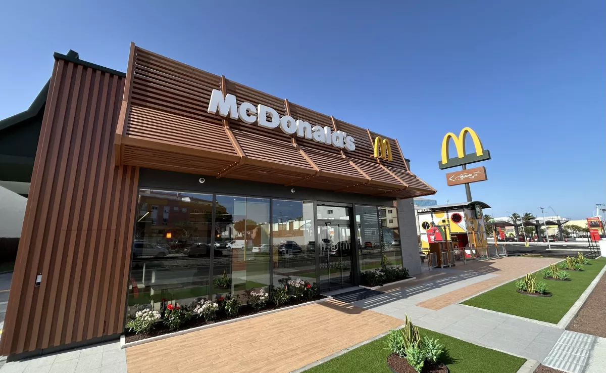 Nuevo McDonald's en Agüimes / MCDONALDS 