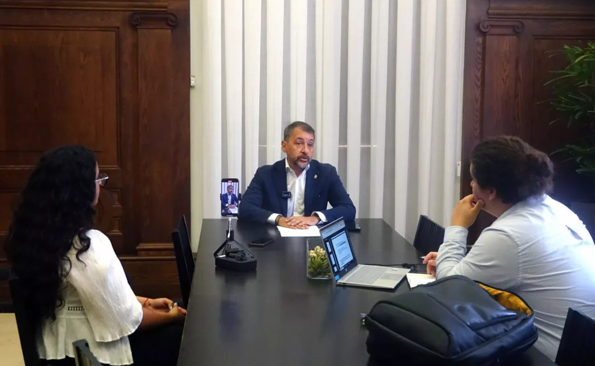 El alcalde de Santa Cruz de Tenerife, José Manuel Bermúdez, durante una entrevista con Atlántico Hoy./ CEDIDA