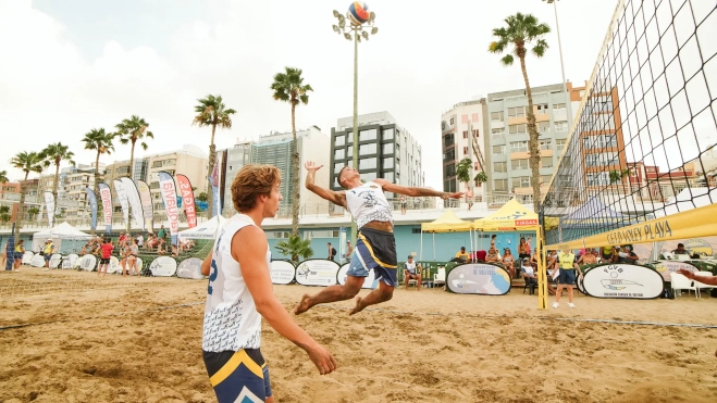 CARLOS GIMENO Y LEO KOEPPEN