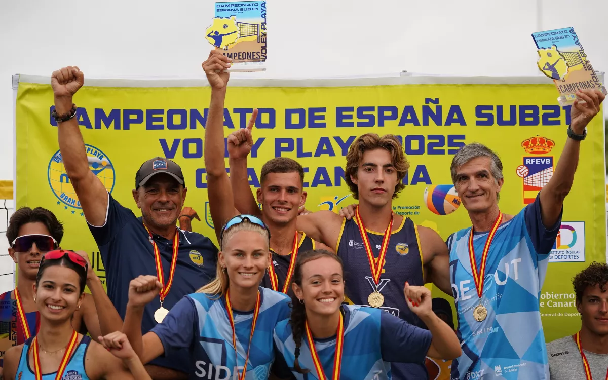 Canarias conquista el cielo del vóley playa sub-21 con doble oro en Las Alcaravaneras. / AH
