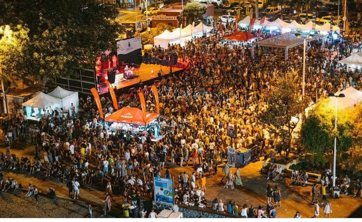 El festival reunirá a 22 restaurantes y 10 DJs en la plaza de El Médano los días 16 y 17 de agosto, con entrada libre.