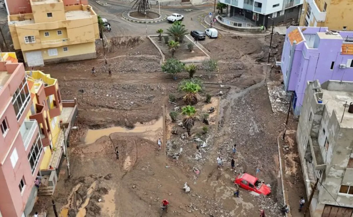 Inundaciones en São Vicente, Cabo Verde, tras el paso de la tormenta Erin. 