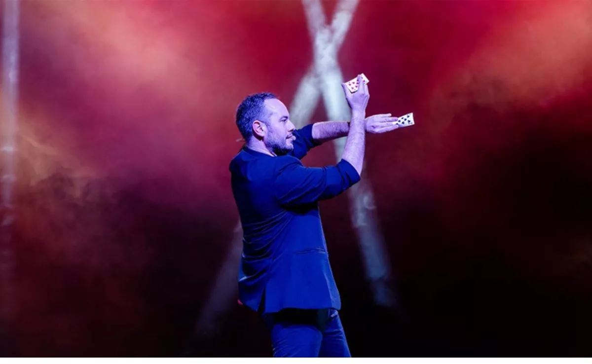 Jorge Blass vuelve a Canarias con su espectáculo más personal: ‘Ilusionarte’