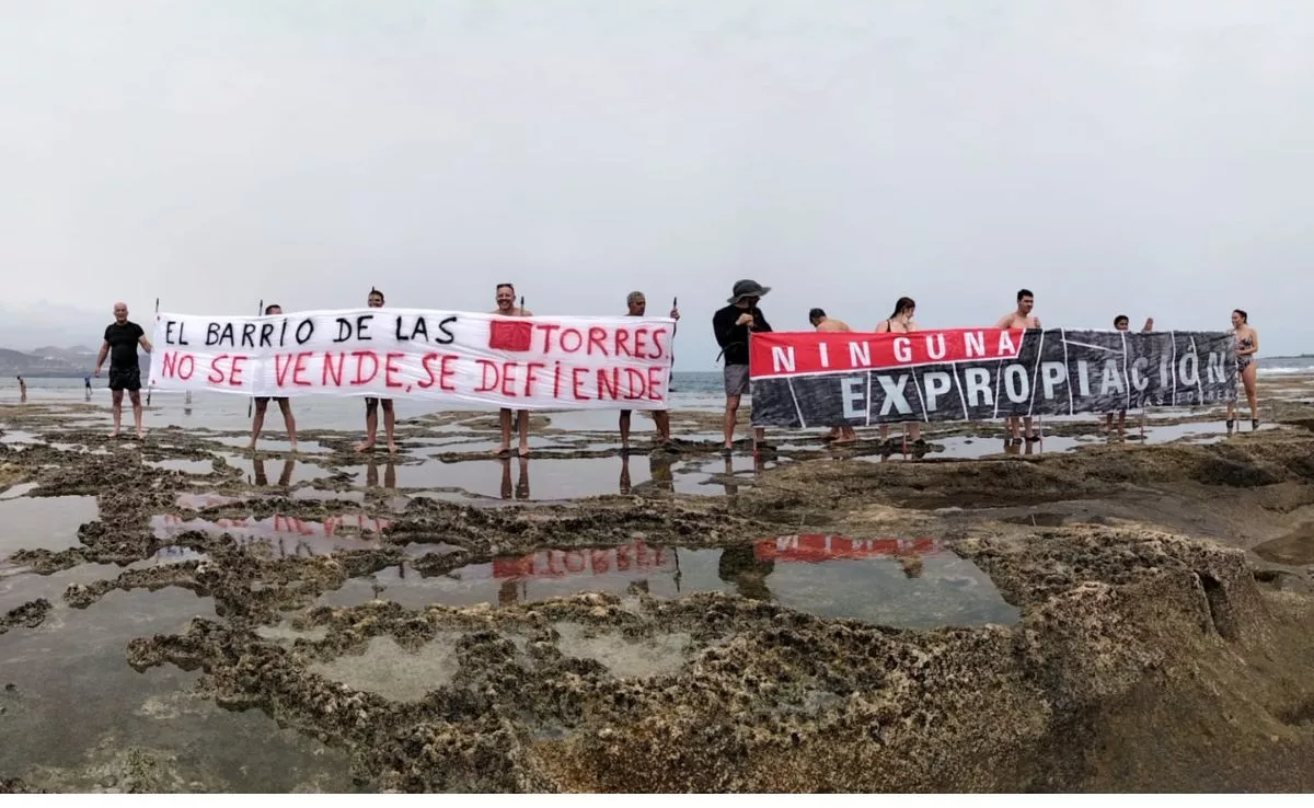 Las Torres lleva su protesta contra el plan urbanístico hasta La Barra de Las Canteras