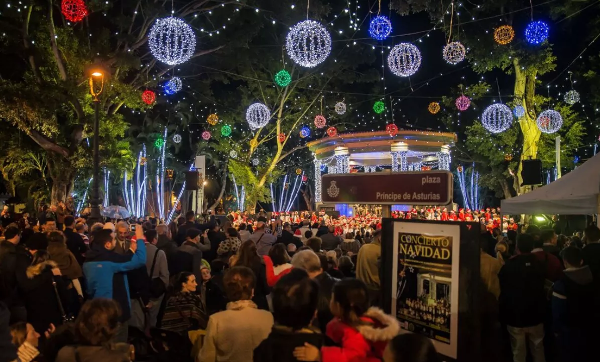 Imagen del alumbrado de Navidad en Santa Cruz de Tenerife. / AYUNTAMIENTO DE SANTA CRUZ DE TENERIFE