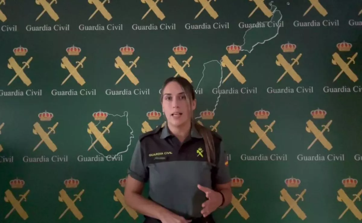 La Guardia Civil alerta del uso de documentos oficiales manipulados para cometer estafas. /Cedida