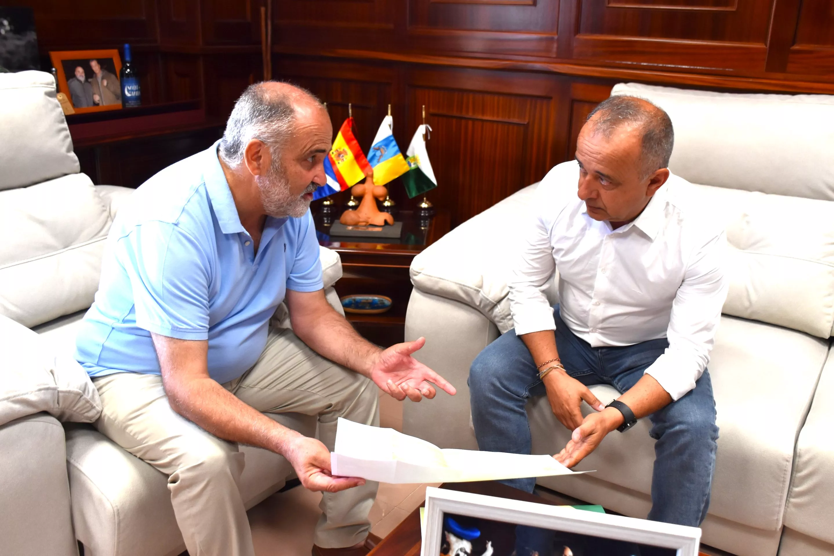 Visita del subdelegado del Gobierno al Ayuntamiento de El Rosario para tratar la falta de agua en Tenerife II. / AYUNTAMIENTO DE EL ROSARIO 