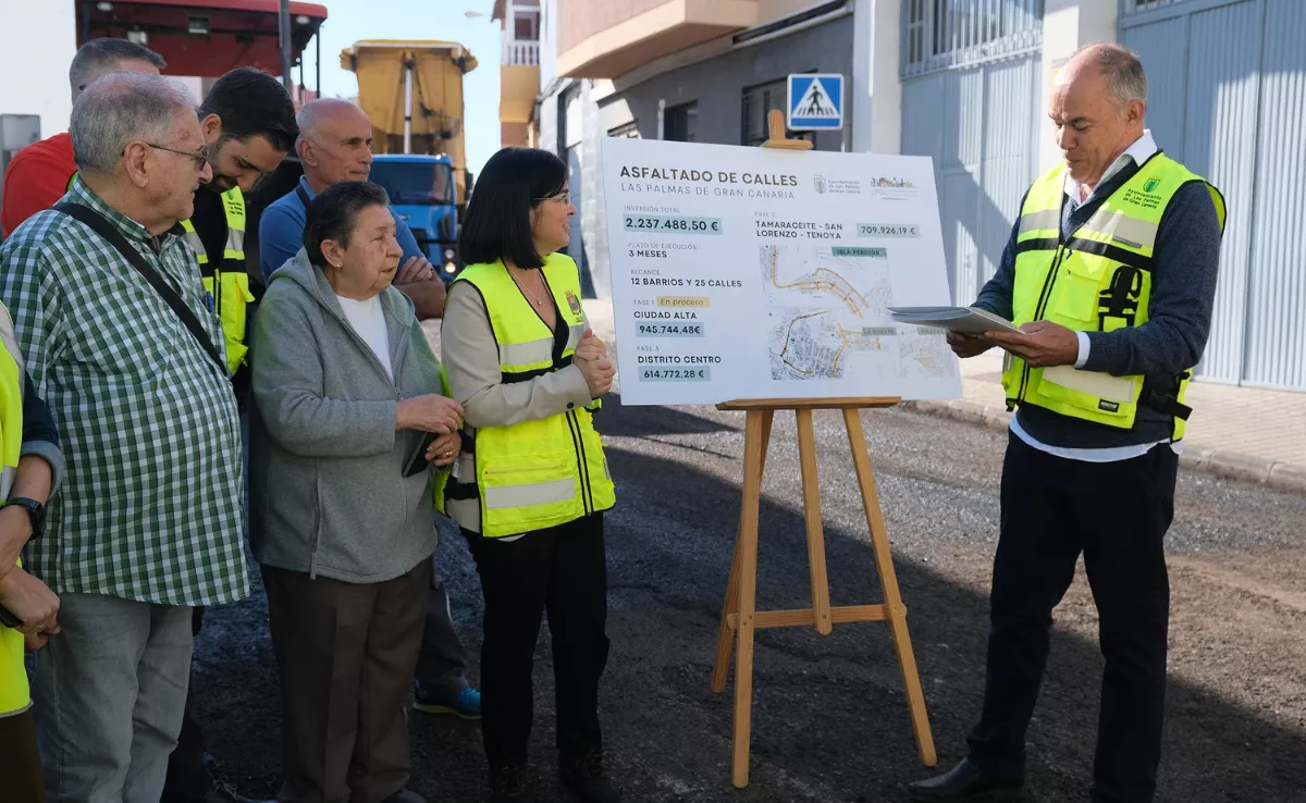La alcaldesa presenta el asfaltado de calles / AYUNTAMIENTO DE LAS PALMAS DE GRAN CANARIA