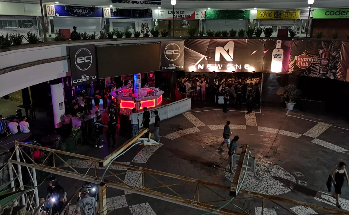 Imagen de la intervención policial en el centro comercial Plaza / CEDIDA