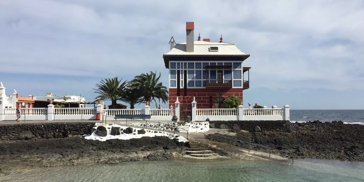 Imagen de la mansión de colores / LANZAROTE