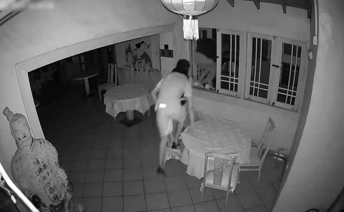 Un detenido por asaltar un local en Caleta de Fuste, mientras que su secuaz continúa fugado./ CEDIDA