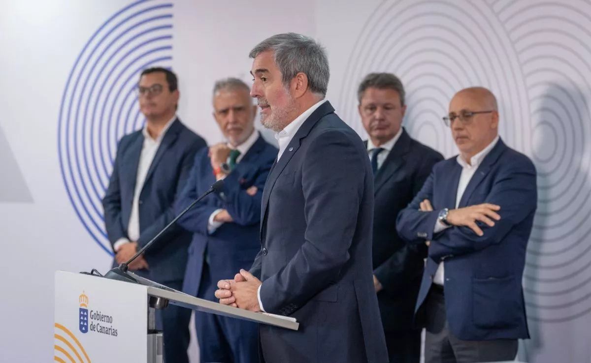 Fernando Clavijo, Ángel Víctor Torres, José Antonio Santano, Pablo Rodríguez, y Antonio Morales. /Cedida